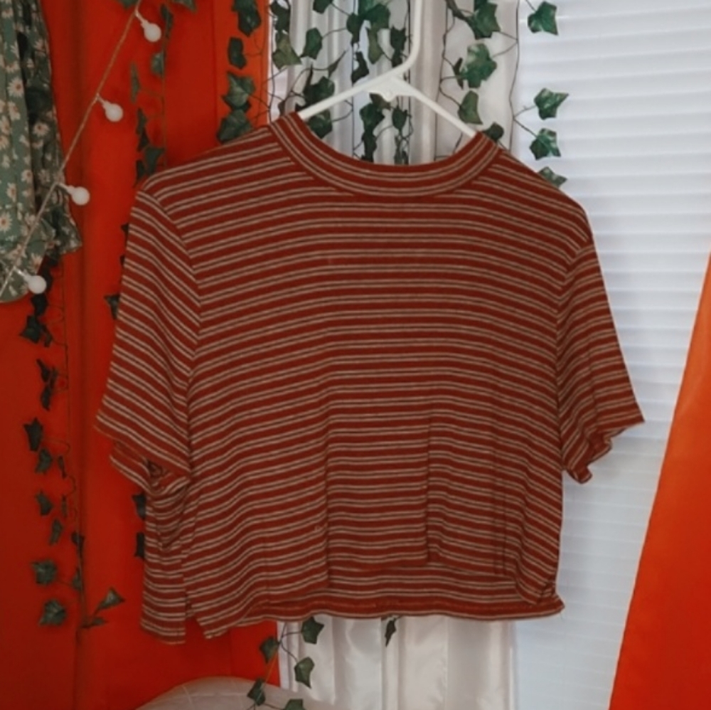 Cropped T-shirt
